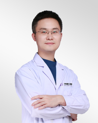 许鹏程博士 - 华誉口腔医务院长